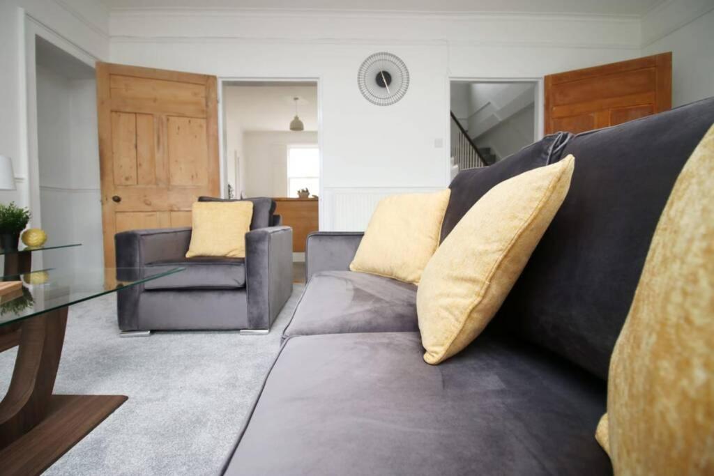 Spacious Georgian 3Bedroom Apartment- 10 Minute Walk To The River Avon, Roman Baths And Bath Abbey Zewnętrze zdjęcie