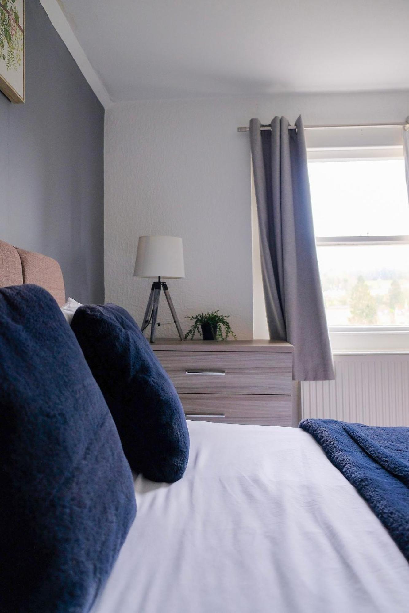 Spacious Georgian 3Bedroom Apartment- 10 Minute Walk To The River Avon, Roman Baths And Bath Abbey Zewnętrze zdjęcie